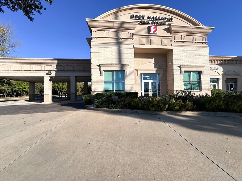 More Photos Of 1900 Ballpark Way, Arlington Office For Sale