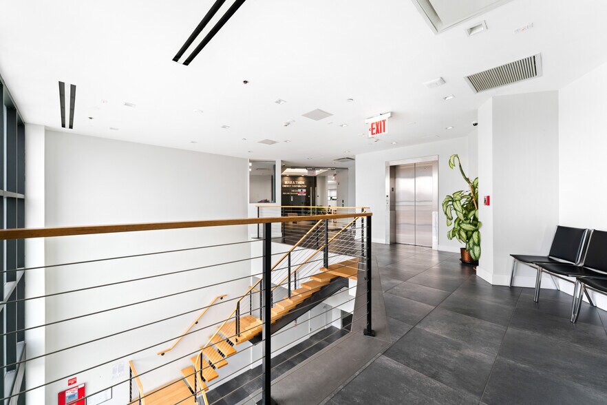 More Photos Of 33-53 62nd St, Woodside Warehouse For Lease