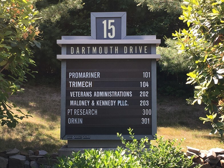 More Photos Of 15 Dartmouth Dr, Auburn Office For Lease