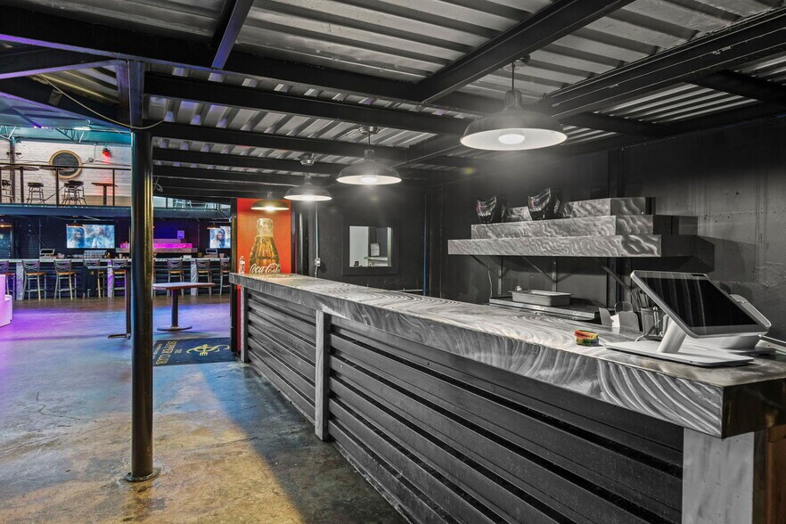 More Photos Of 110 E South St, Jackson Bar For Sale