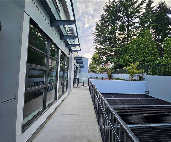 More Photos Of 5535 Hastings St, Burnaby Apartments For Lease