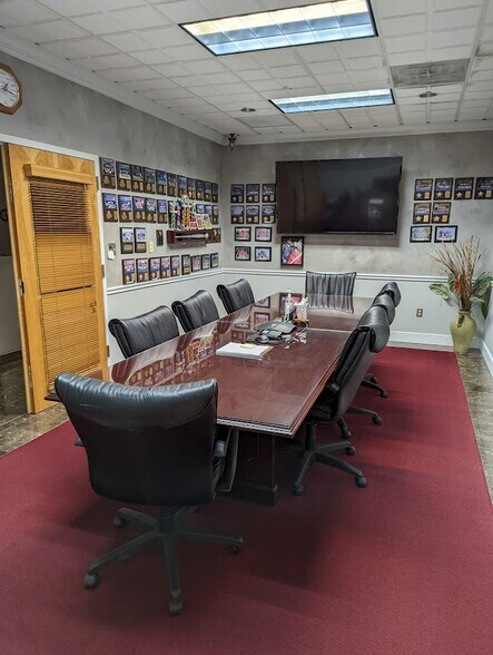 More Photos Of 46179 Westlake Dr, Sterling Office For Sale