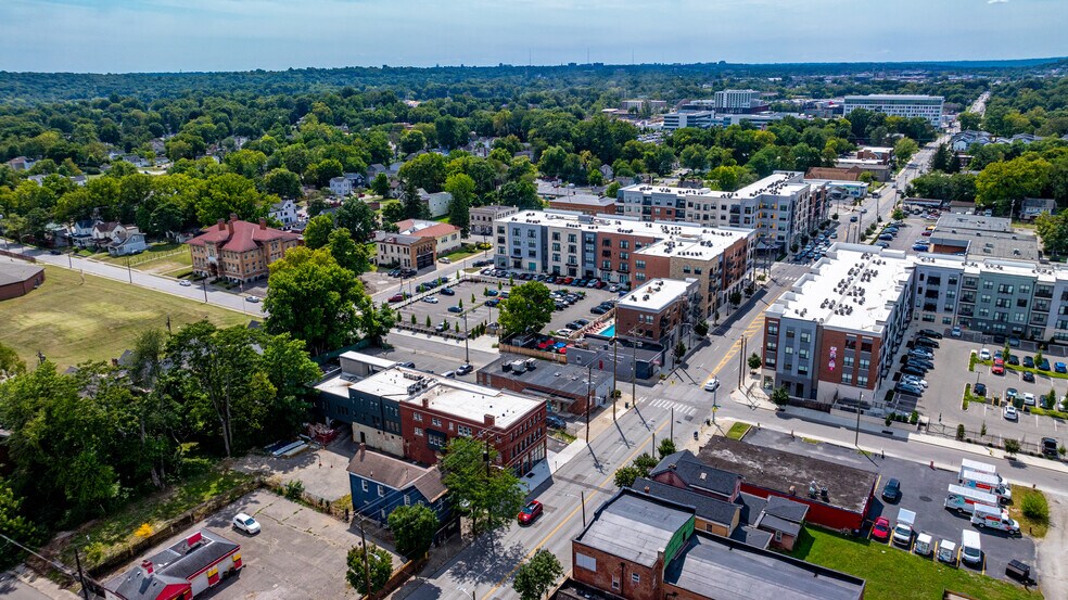 More Photos Of 6011 Madison Rd, Cincinnati Storefront Retail Residential For Sale