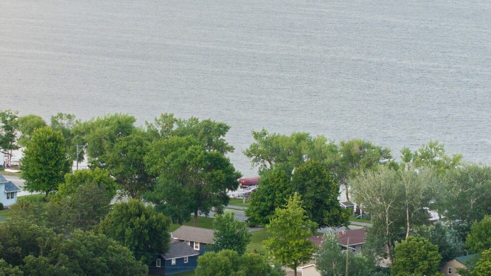 More Photos Of 102 Glenhaven Dr, Battle Lake Hospitality For Sale