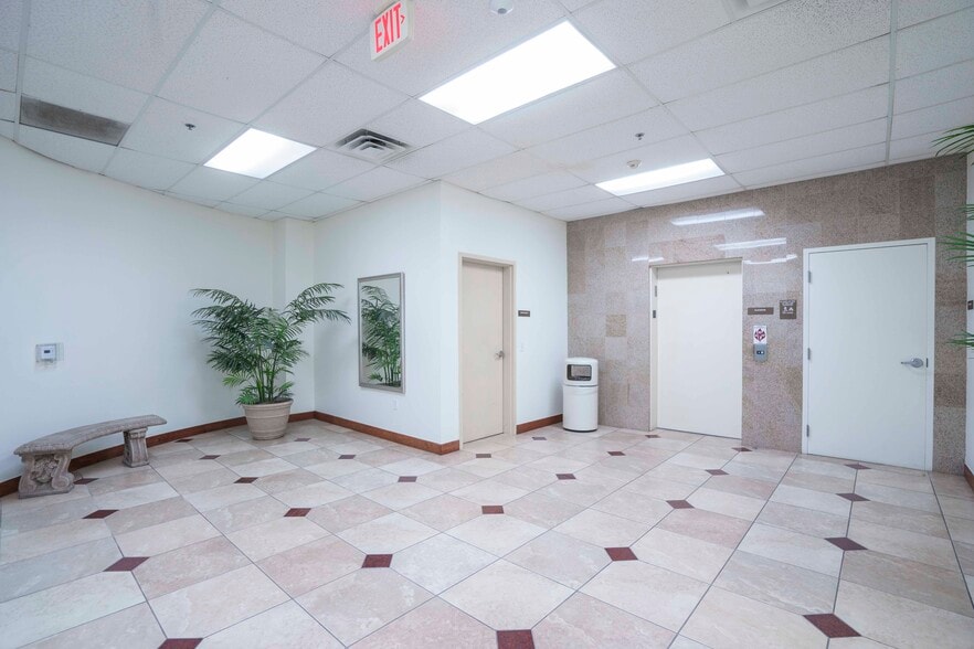 More Photos Of 2800 W Trenton Rd, Edinburg Office For Lease