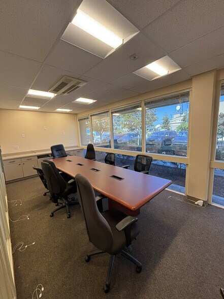 More Photos Of 11 Embarcadero West, Oakland Office For Sale
