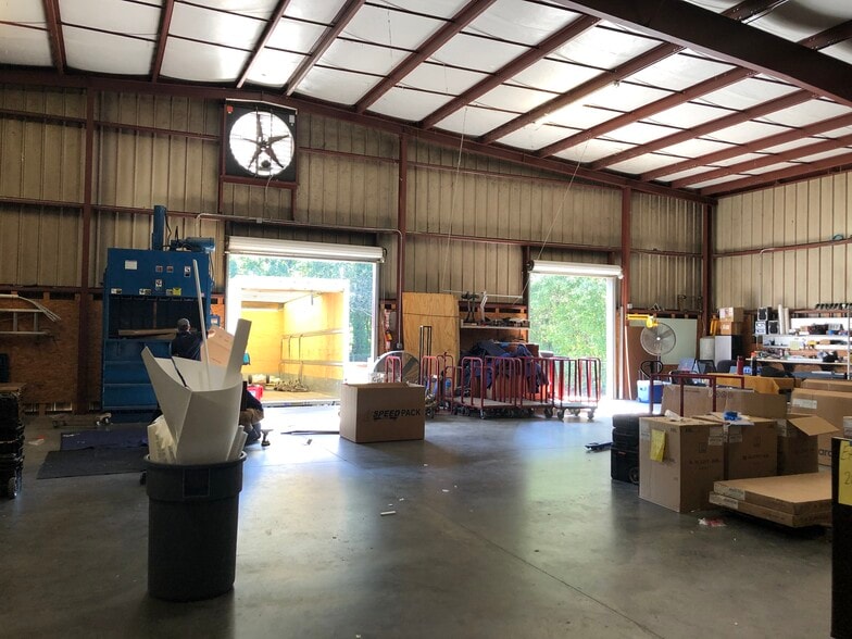 More Photos Of 117 Prosperity Dr, Savannah Industrial For Lease