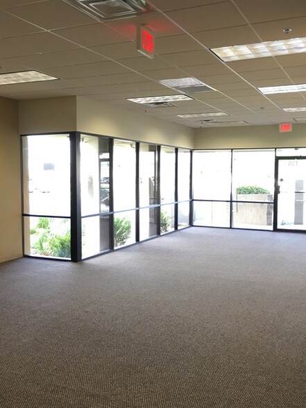 More Photos Of 4441 W Polk St, Phoenix Manufacturing For Lease