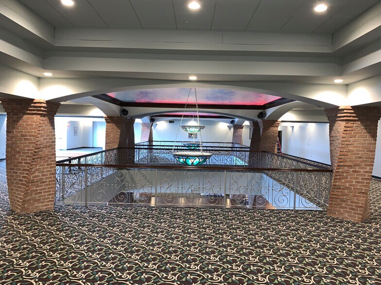 More Photos Of 4733 Hills And Dales Rd NW, Canton General Retail For Sale