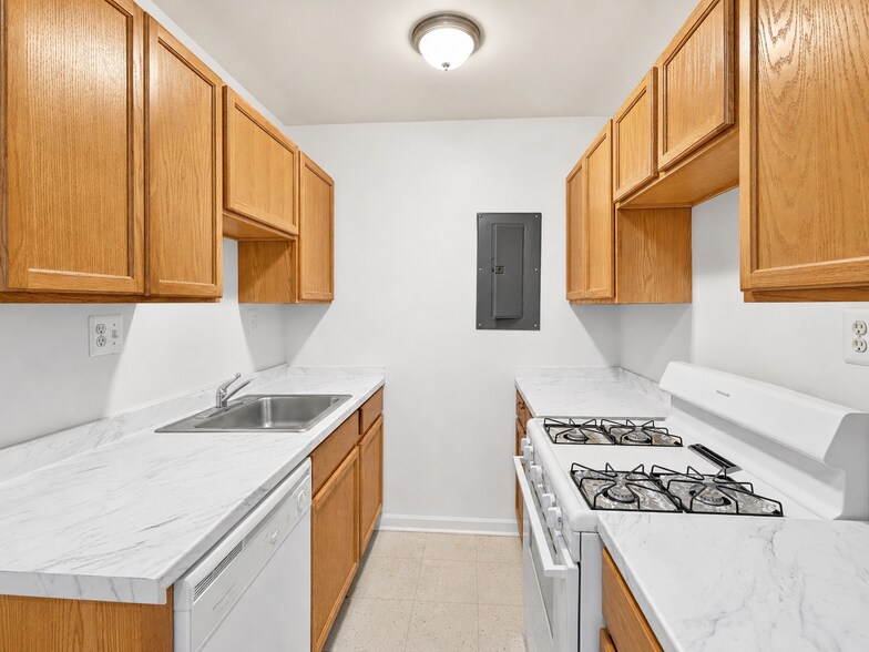 More Photos Of 1827-1829 Marion Barry Ave, Washington Apartments For Sale