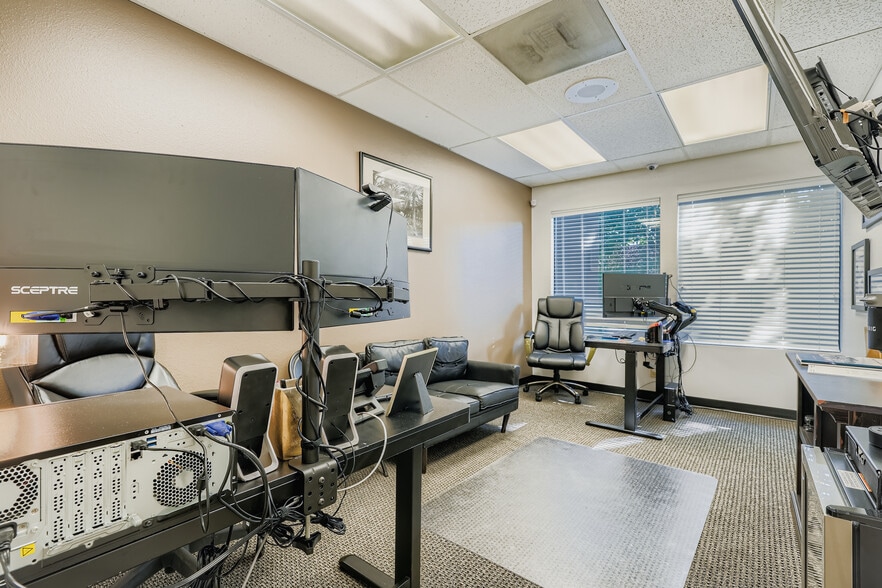 More Photos Of 6407 NE 117th Ave, Vancouver Medical For Sale