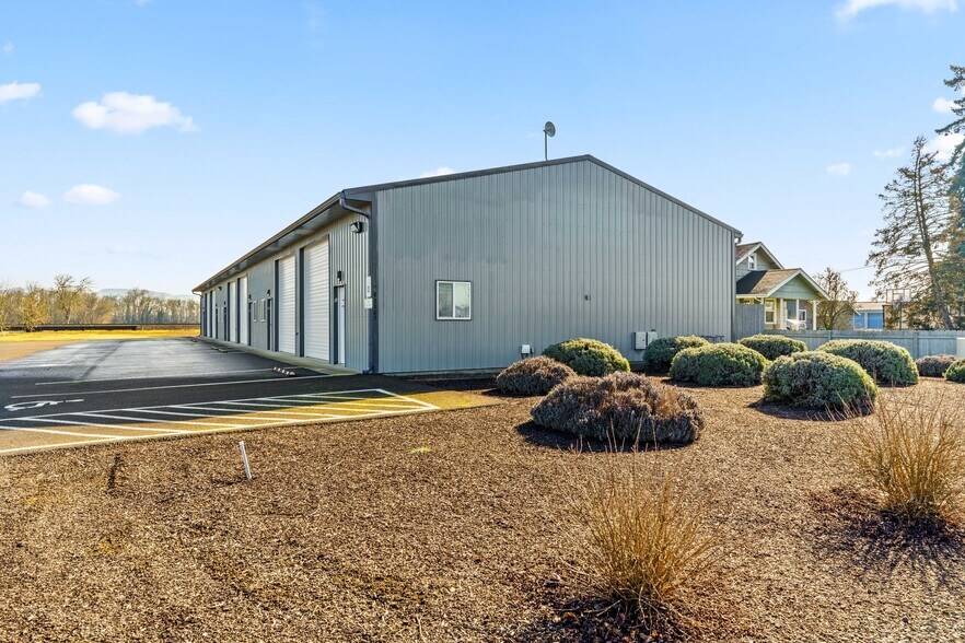 More Photos Of 93303 Prairie Rd, Junction City Industrial For Sale