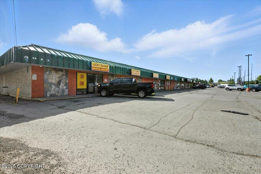 More Photos Of 5011 Arctic Blvd, Anchorage General Retail For Sale