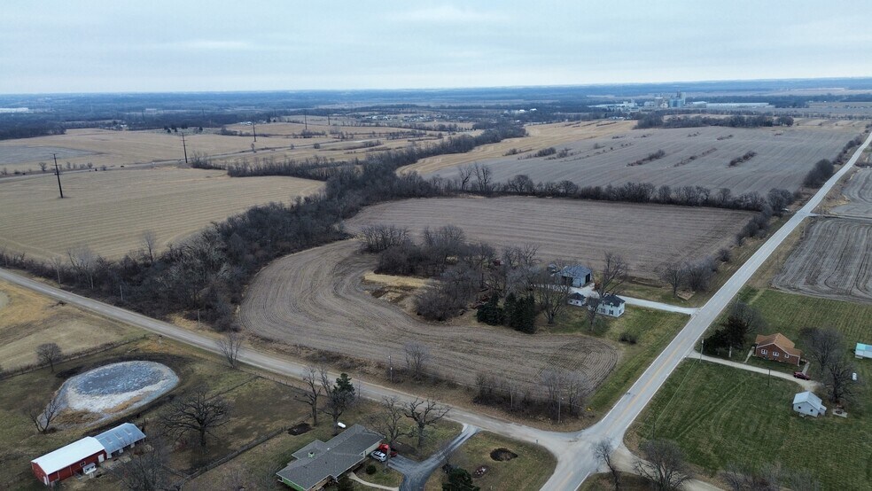 More Photos Of 3600-4500 Army Post Rd, Des Moines Land For Lease