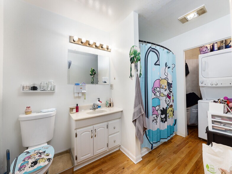 More Photos Of 1303 W Ohio St, Chicago Apartments For Sale