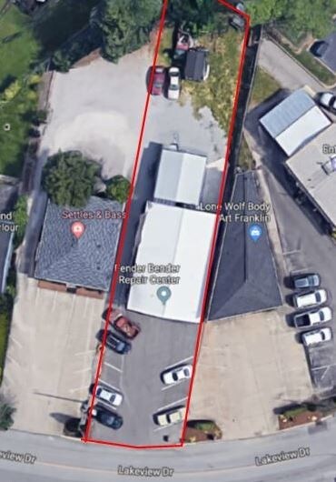 More Photos Of 1115 Lakeview Dr, Franklin Freestanding For Sale