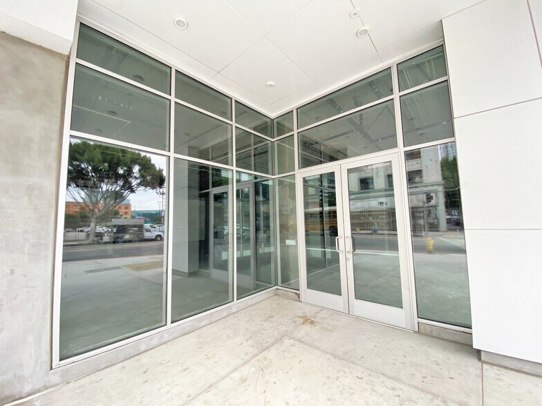 More Photos Of 424 W Pico Blvd, Los Angeles Apartments For Lease