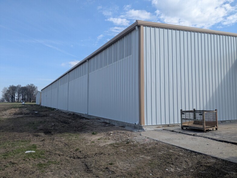 More Photos Of 2047 State Highway Z, Sikeston Industrial For Lease