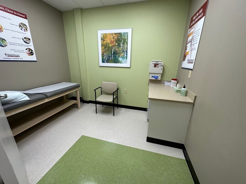 More Photos Of 1702 Ohio Ave N, Live Oak Medical For Sale