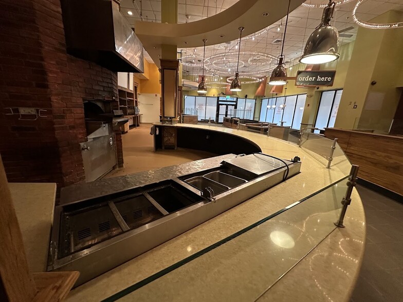 More Photos Of 52 Summer St, Boston General Retail For Lease