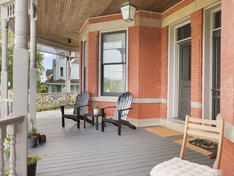 More Photos Of 2 Courtney Ave, Newburgh Apartments For Sale