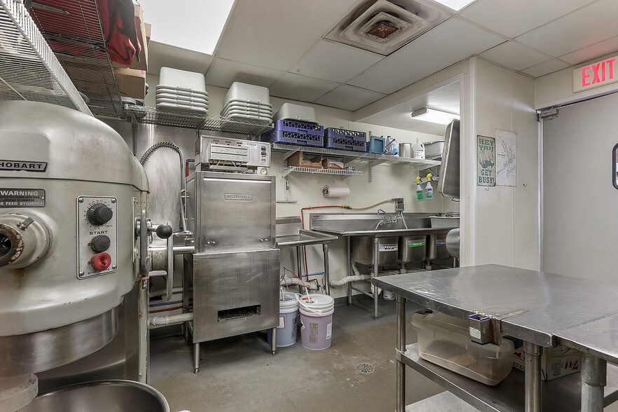 More Photos Of 1033 22nd St, Two Rivers Restaurant For Sale