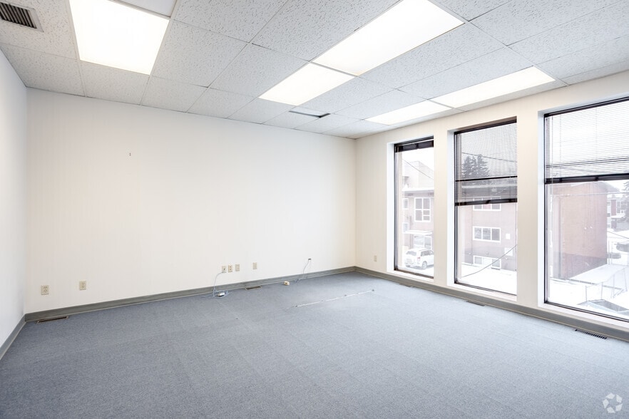 More Photos Of 10303 107th Ave NW, Edmonton Storefront For Lease