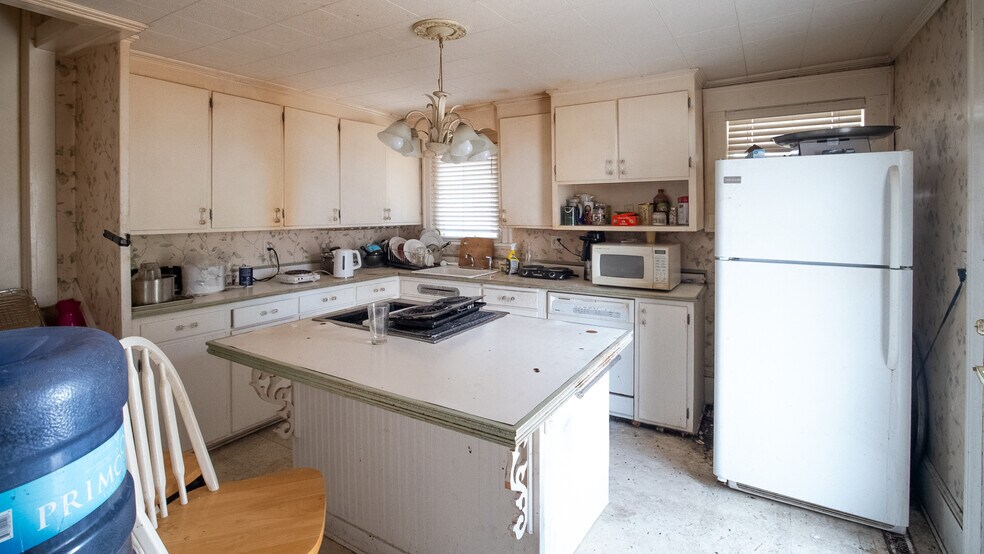 More Photos Of 707 E Center St, Rochester Apartments For Sale