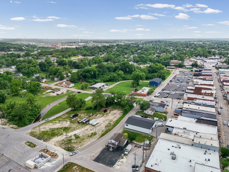 More Photos Of 11 Brierton Ln, Crystal City Office For Sale