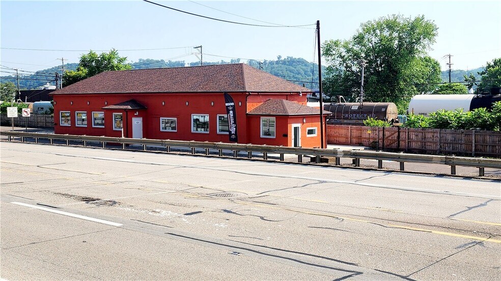 More Photos Of 99 Ohio River Blvd, Leetsdale Fast Food For Sale