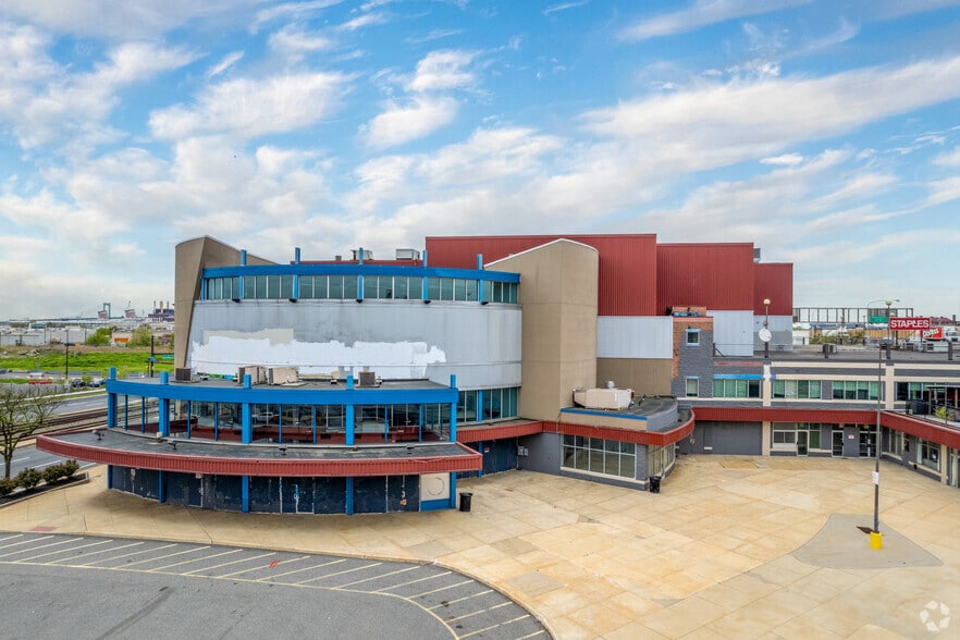 Primary Photo Of 1400 S Columbus Blvd, Philadelphia Unknown For Lease