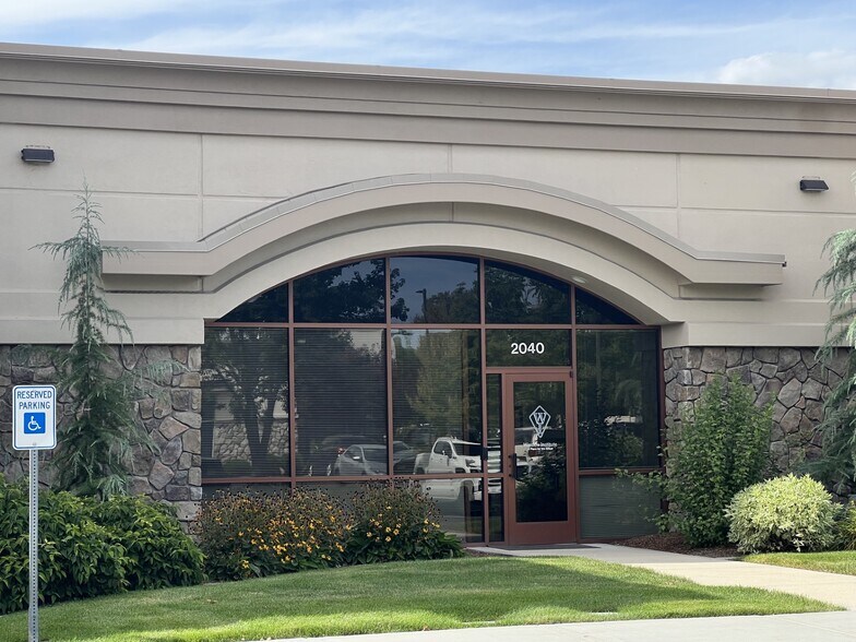 More Photos Of 2000-2090 S Eagle Rd, Meridian Office For Sale
