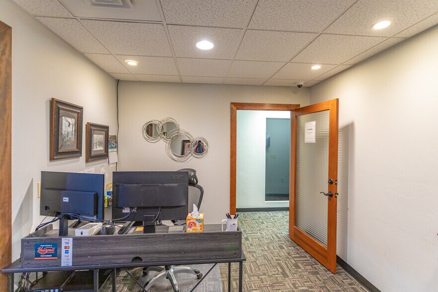 More Photos Of 20 Four Mile Dr, Kalispell Medical For Sale