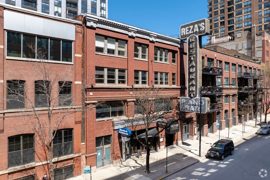 Primary Photo Of 434 W Ontario St, Chicago Loft Creative Space For Lease