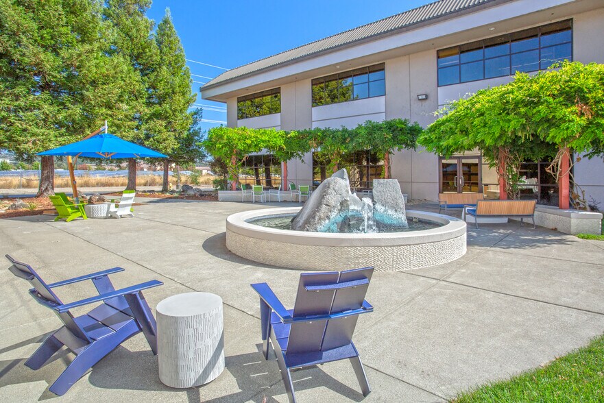 More Photos Of 475 Aviation Blvd, Santa Rosa Unknown For Lease