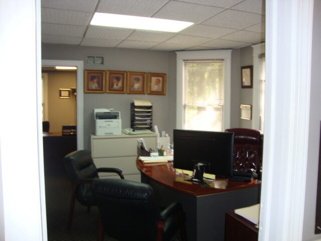 More Photos Of 115 S Vine St, Hinsdale Office Residential For Sale