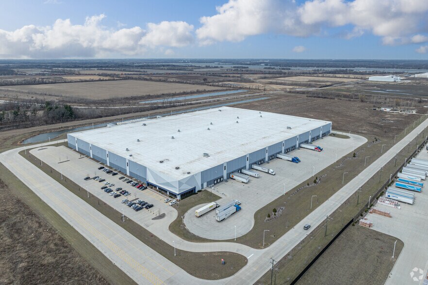 More Photos Of 30610 S Kavanaugh Rd, Wilmington Warehouse For Lease