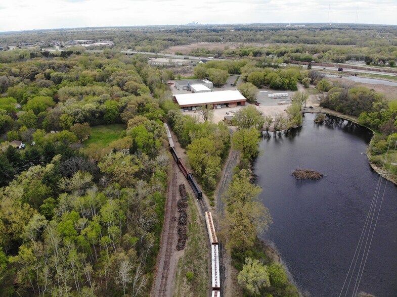 More Photos Of 4000 Labore Rd, Vadnais Heights Manufacturing For Sale
