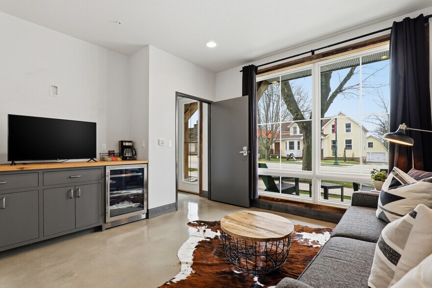 More Photos Of 171 E Rhine St, Elkhart Lake Apartments For Sale