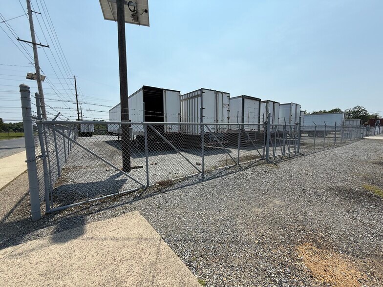 More Photos Of 965 Fairview Street, Camden Land For Lease