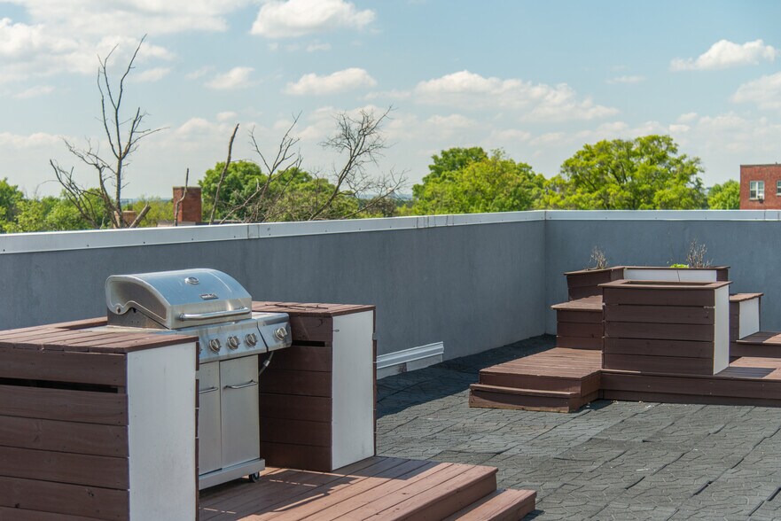 More Photos Of 1515 Rhode Island Ave NE, Washington Apartments For Sale