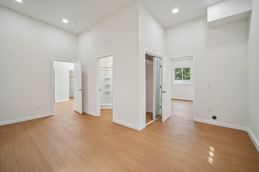 More Photos Of 1844-1848 Atlantic Ave, Long Beach Storefront Retail Residential For Sale