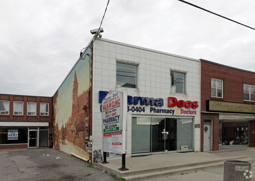 Primary Photo Of 4972 Dundas St W, Toronto Storefront Retail Residential For Lease