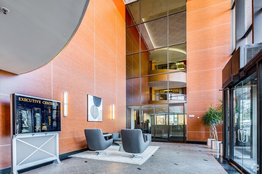 More Photos Of 7134 S Yale Ave, Tulsa Medical For Lease