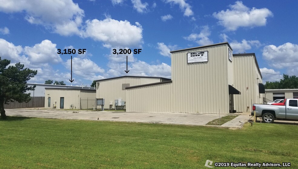 More Photos Of 10701 E Ute St, Tulsa Manufacturing For Sale