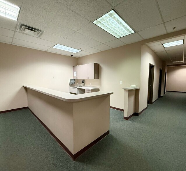 More Photos Of 4700 Jefferson St NE, Albuquerque Medical For Lease