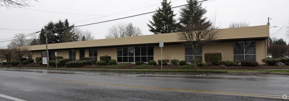 More Photos Of 1801 D St, Vancouver Medical For Lease