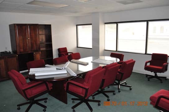 More Photos Of 490 Briscoe Blvd, Lawrenceville Airplane Hangar For Sale