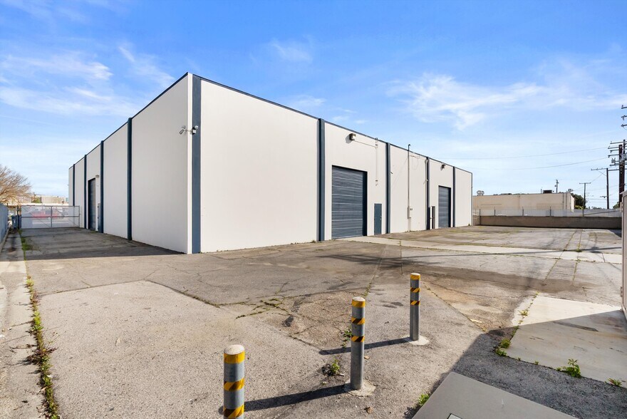 More Photos Of 6951 Oran Cir, Buena Park Warehouse For Lease