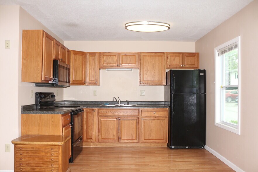 More Photos Of 1708 S Main St, South Jacksonville Apartments For Sale